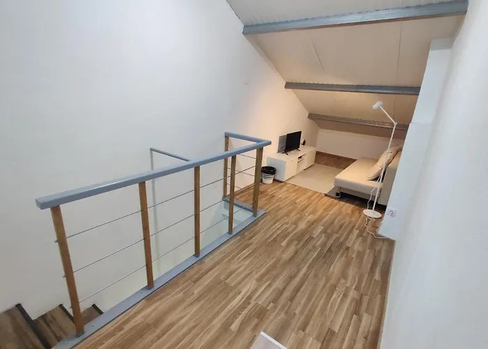 Azores Square House Historic Center *